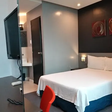 Leez Inn Malate-3