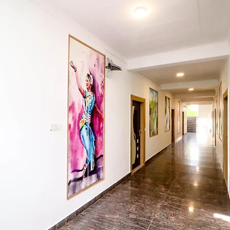 Hotel Ink Haven Near Delhi Airport-2