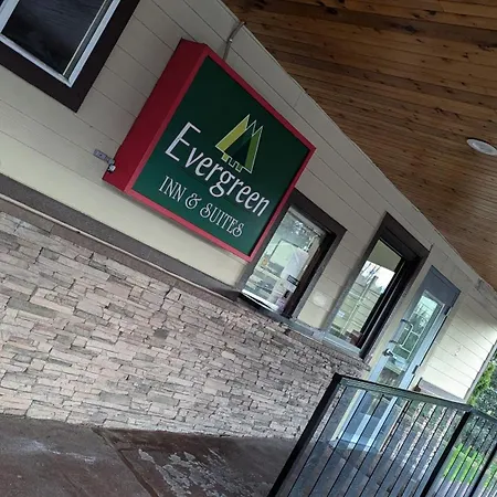 Evergreen Inn & Suites Portland (Adults Only)-3