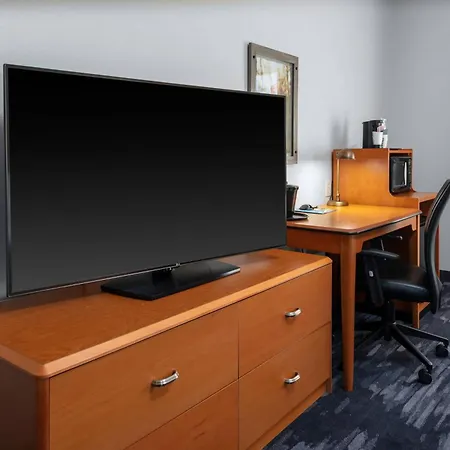 Fairfield Inn & Suites By Marriott Wichita Downtown-3