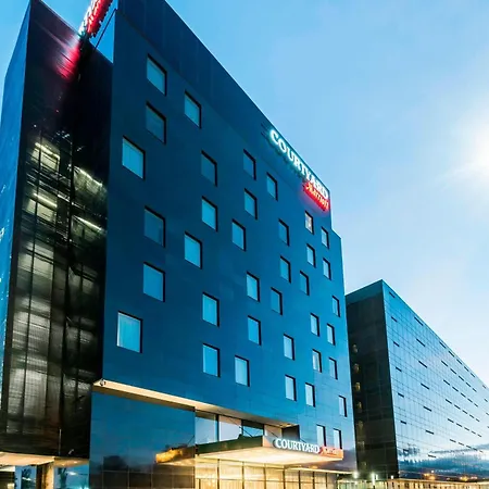 Courtyard By Marriott Bogota Airport-3