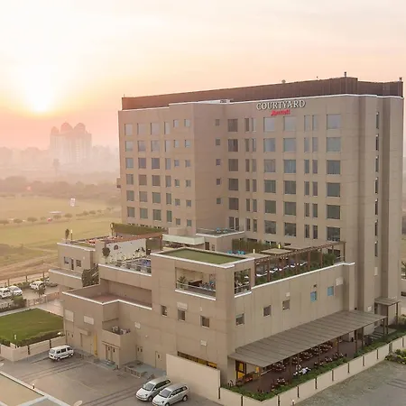 Courtyard By Marriott Surat-3