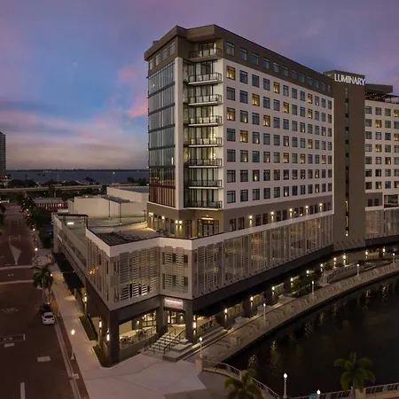 Luminary Hotel & Co., Autograph Collection-2