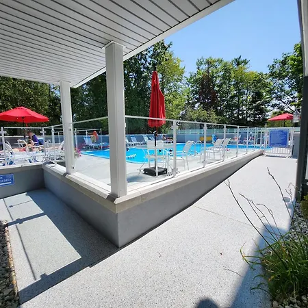 North Shore Inn Tc 306-3