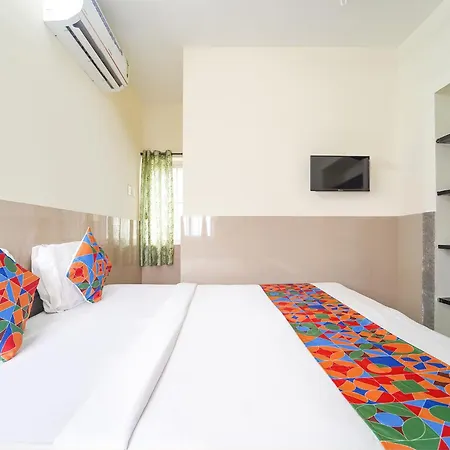 Fabexpress Clover Castle - Nr Coimbatore International Airport-2