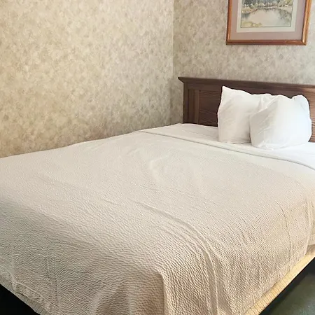 Blue Way Inn & Suites La Crosse-3