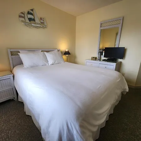 North Shore Inn Tc 306-2