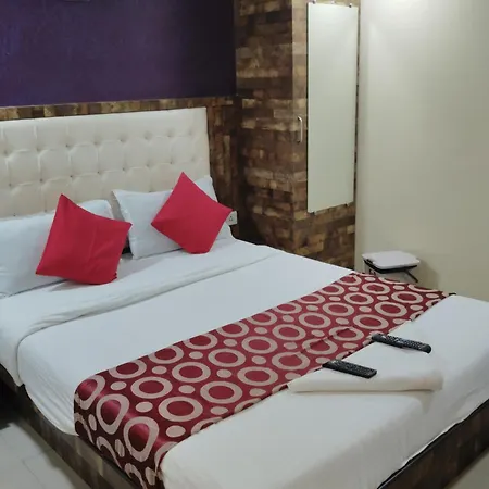 Hotel Golden Park Near Nesco-3