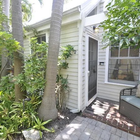 Ann Street Cottage-2