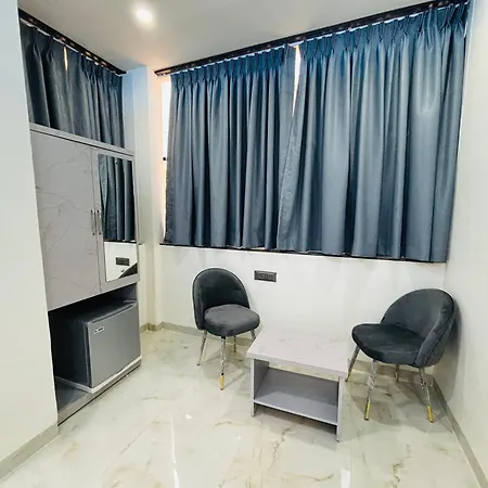 Hotel Sky City-2