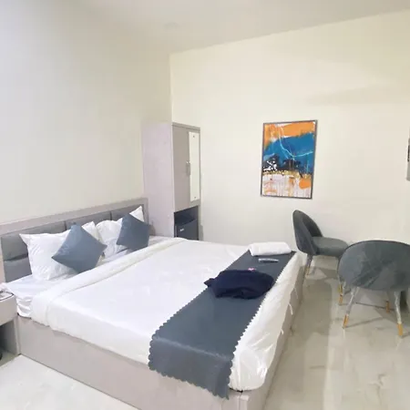 Hotel Sky City-3