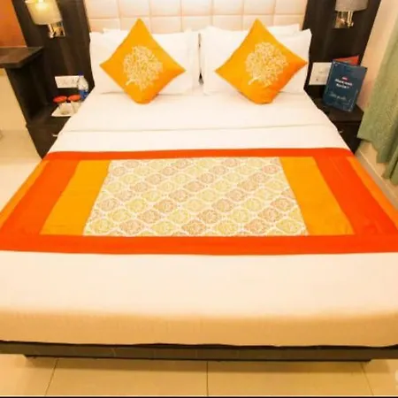 Hotel Avenue Near T-2 International Airport Mumbai-3