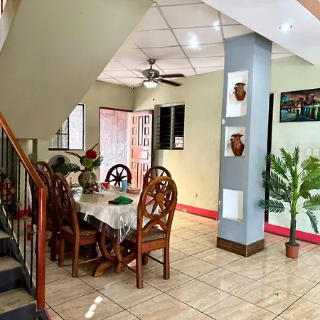 Villalobos Hotel Managua-2