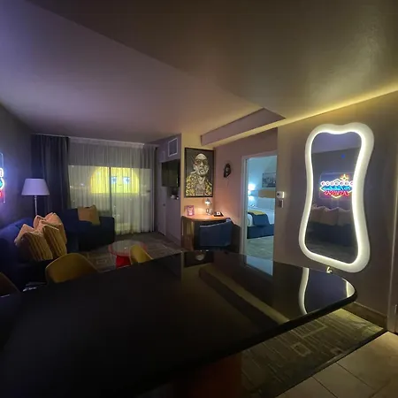 Sphere In 4K - Vintage Vegas Condo With Sphere And Strip Views!-3