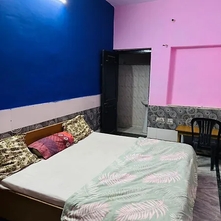 Chandra Guest House-2