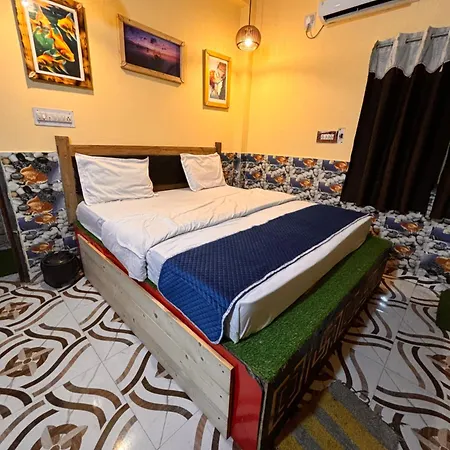 Plush Hotels-3