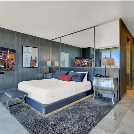 The Adele Palazzo Suite At Palms Place-3