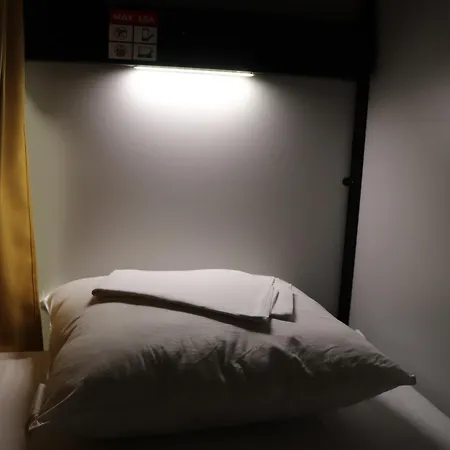 Hi Brussels Jacques Brel Hostel-3