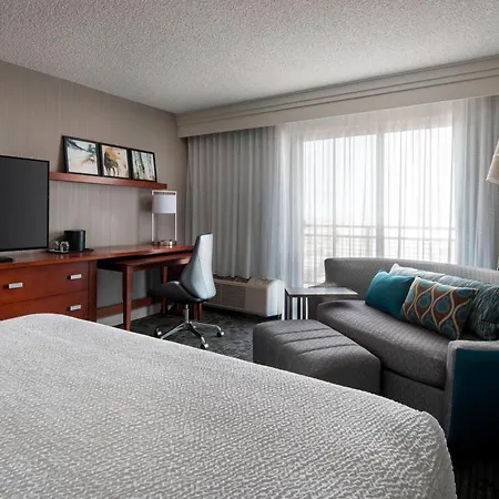 Courtyard By Marriott Denver Airport-3