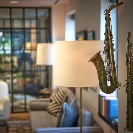 Renaissance Saint Elm Dallas Downtown Hotel-2