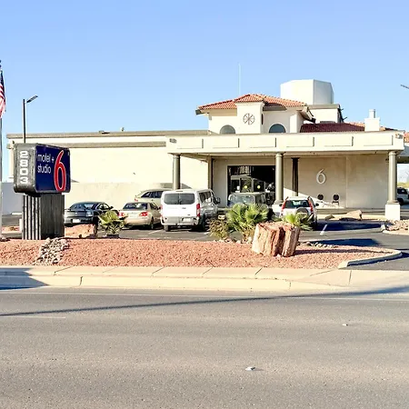 Studio 6 Suites Tucson, Az Airport Kino Sports Complex-3