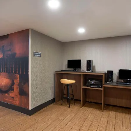Comfort Inn & Suites Nashville Downtown - Stadium-2