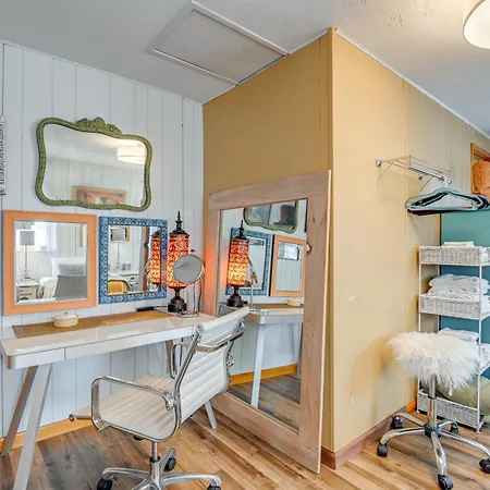 6 Mi To Downtown: 70S-Themed Home In Nashville!-2
