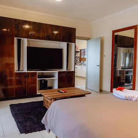 Smugglers Cove Beach Resort & Hotel-3