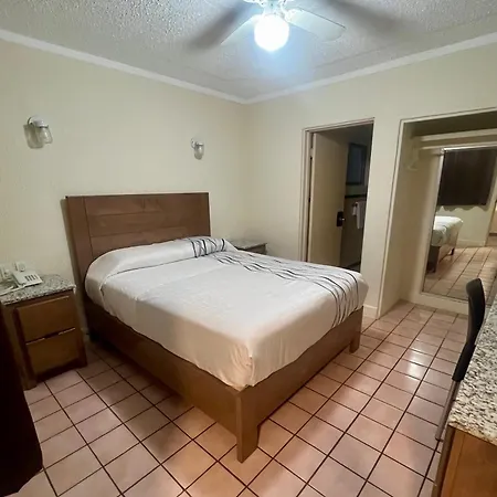 Hotel Leon-3