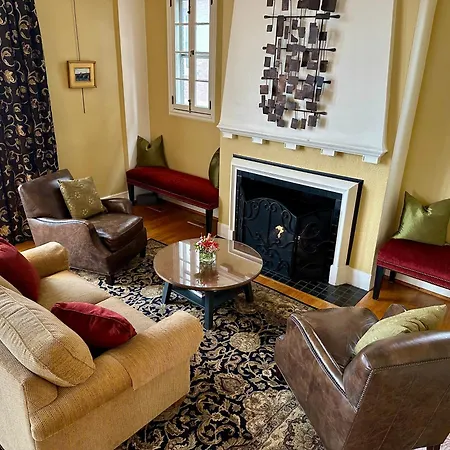 City House Bed And Breakfast-2