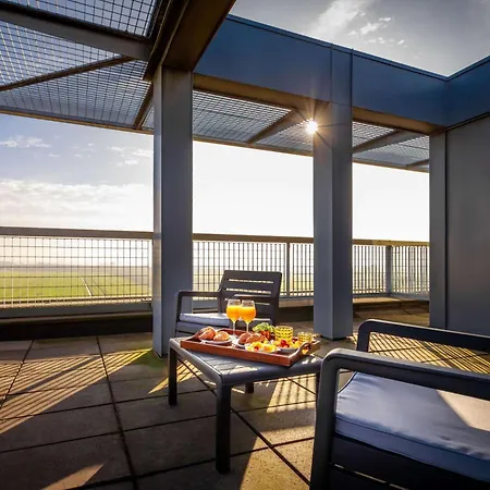 Ramada By Wyndham Amsterdam Airport Schiphol-3