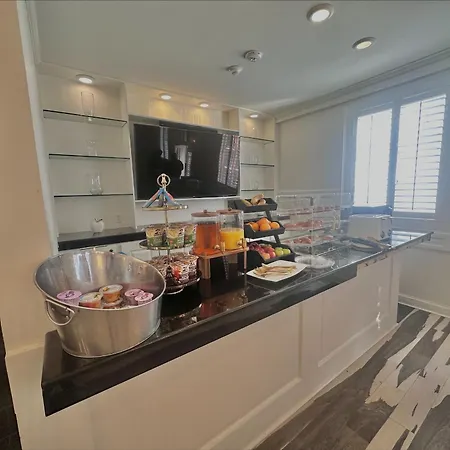 Melrose Mansion-2