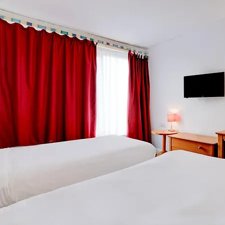Oyo The Chiltern Hotel-2