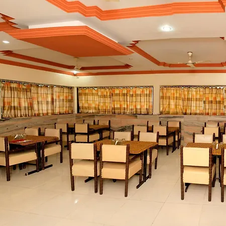 Hotel Regal Plaza-3