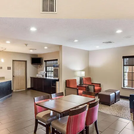 Comfort Suites Monroe-2
