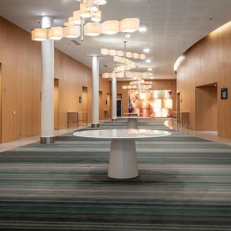 Hilton Helsinki Airport-3