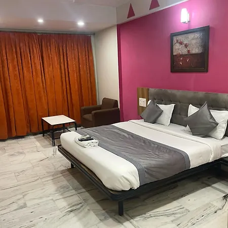 Hotel Vrandavan-2