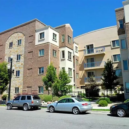 Downtown Condo Near The Convention Center-3