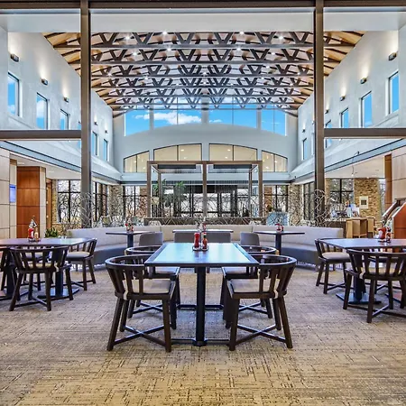 Embassy Suites By Hilton Detroit Metro Airport-2