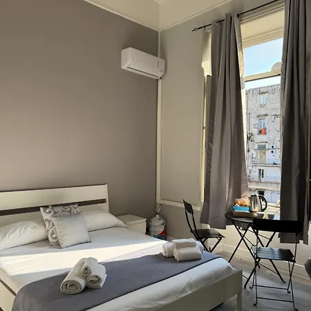 B&B San Ferdinando Napoli-3