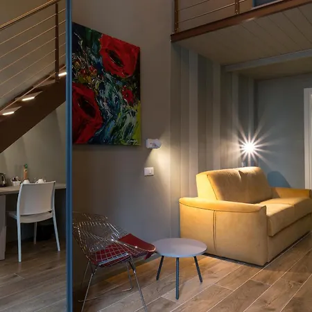 Gogo' Petit Hotel-2