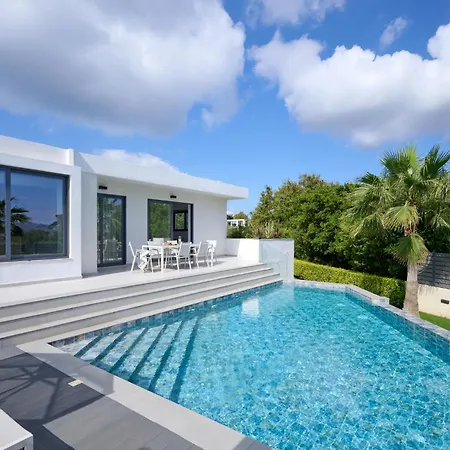 Kyamon Luxury Villa With Heated Saltwater Pool Near Chania-2