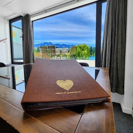 Heart Of Queenstown-2