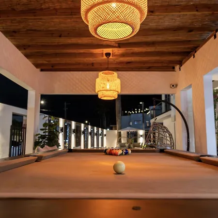 Rooftop Couples Suites At Ocean Park Beach Club-3