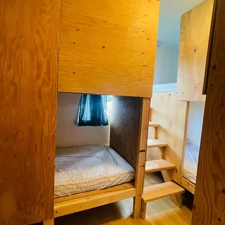Alaska Backpacker Hostel-3