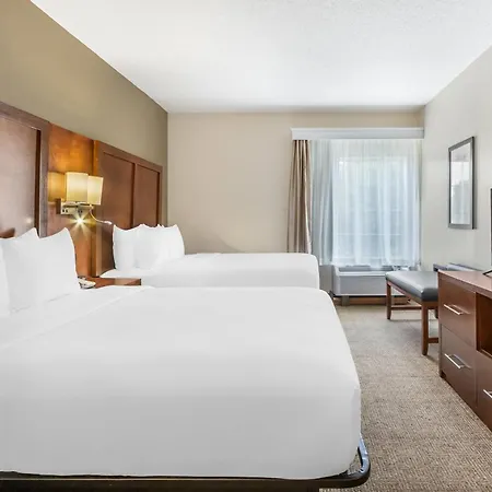 Comfort Suites Myrtle Beach Central-3