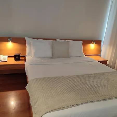 Lombardo Suites-2