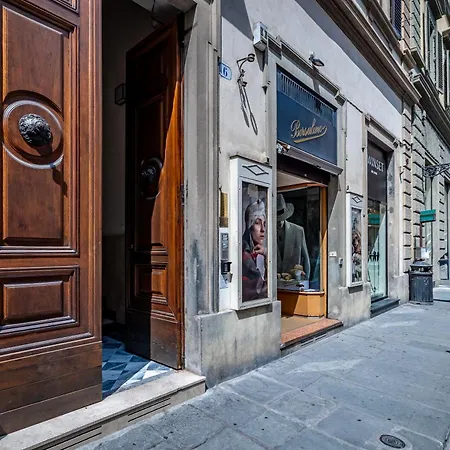 La Loggia Del Porcellino-2