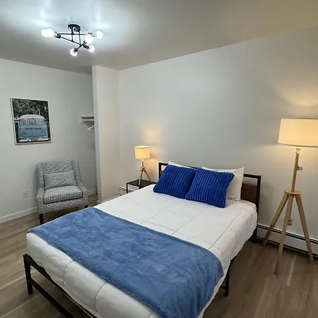 Commercial Hotel-3