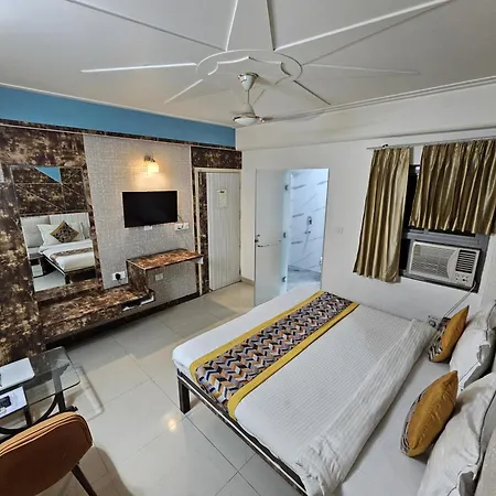 Hotel Opera Near Yashobhoomi & Airport-3